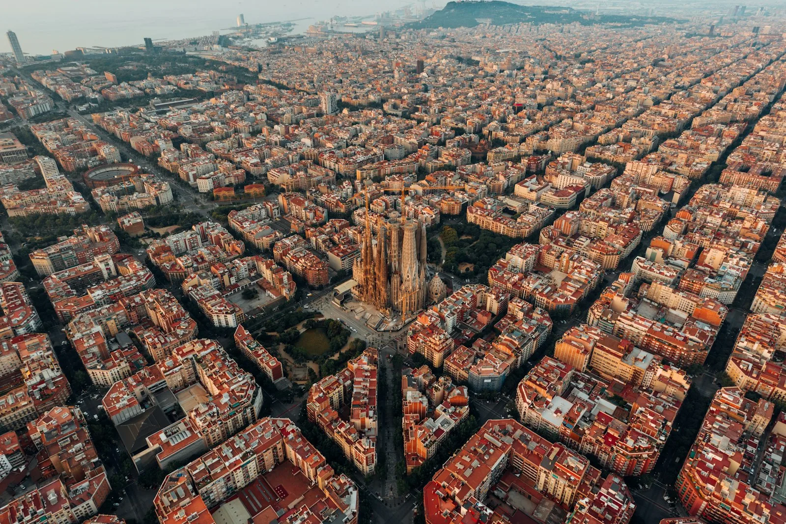 Travailler en Espagne quand on est Français : guide complet 2026